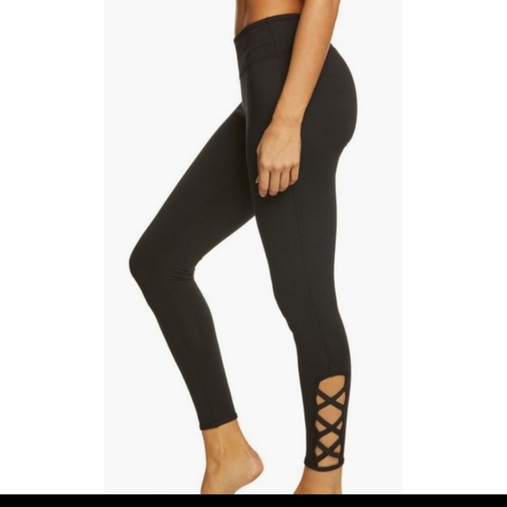 Yogalicious Lattice Leggings